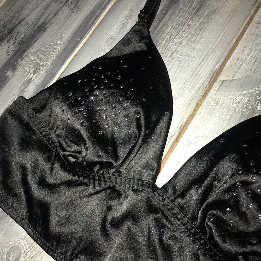 Brand New Victoria’s Secret Sequin Bralette Size S - Picture 4 of 7